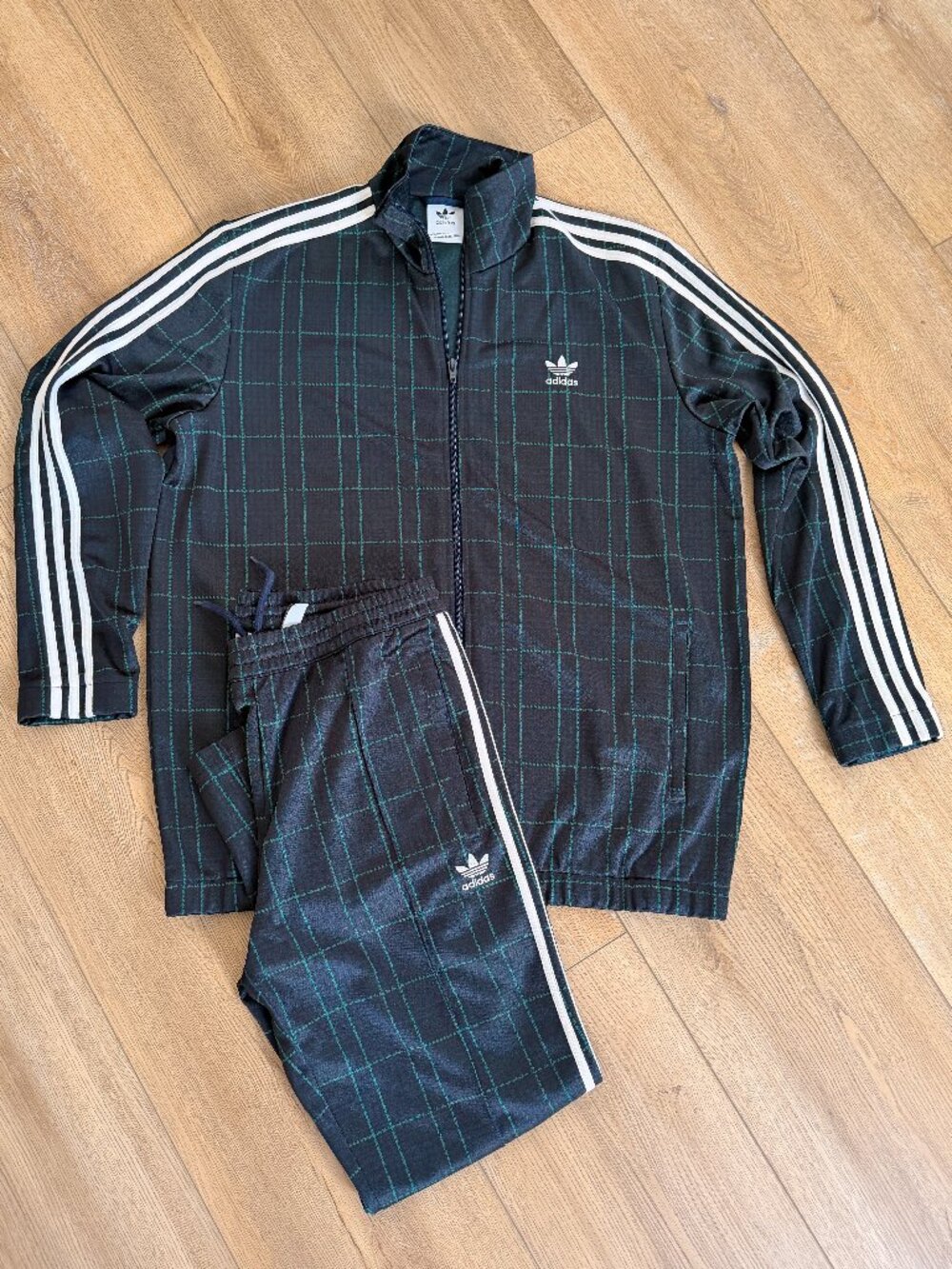 ADIDAS Originals Set Tartan Track Jacket and Tartan Beckenbauer Track Pants